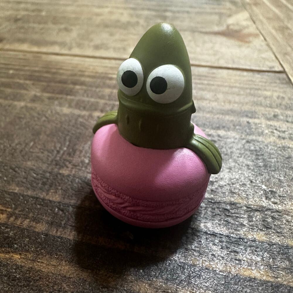 SpongeBob Squarepants Pink Macaron Fred Figurine - Picture 2 of 4